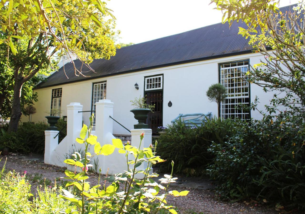 Moolmanshof 1798, Traditional Cape Dutch H-Shaped Farmhouse Свеллендам Экстерьер фото